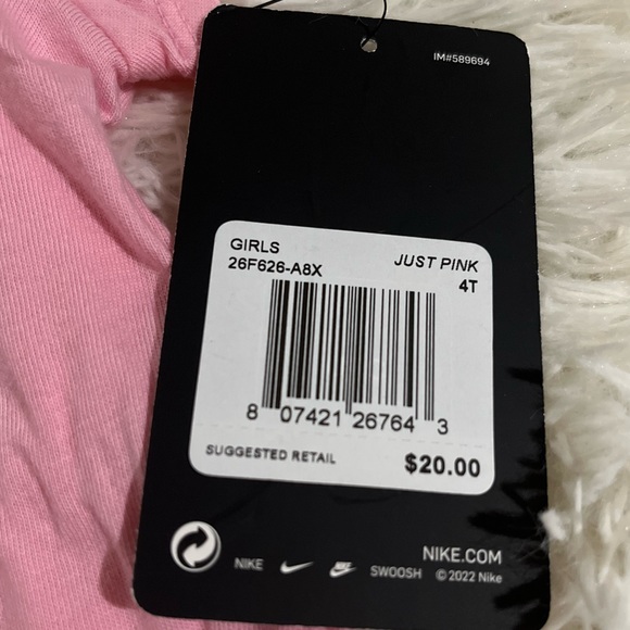 Nike NWT Sparkle Swoosh T-shirt | Size 4T - Picture 6 of 6